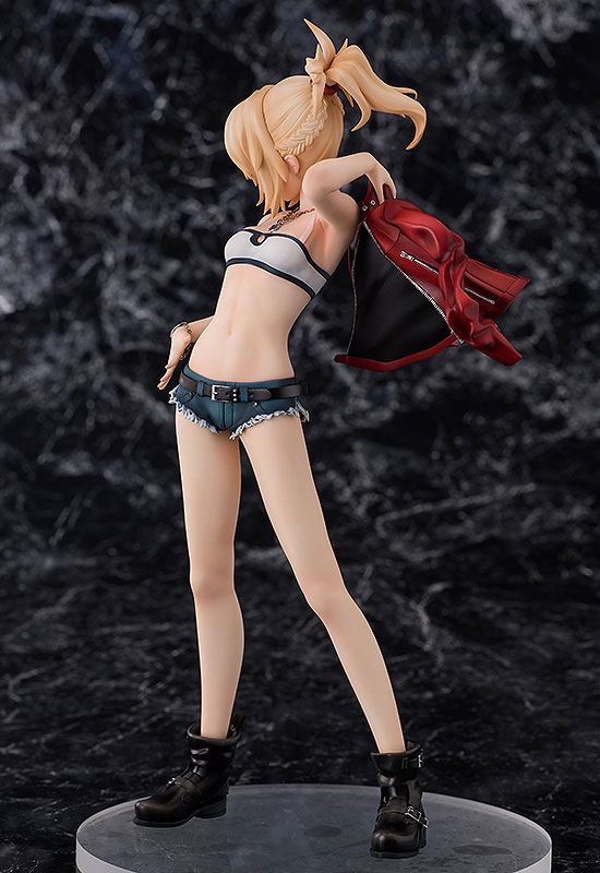 Did You Know Saber Had a Daughter- Well She Now Has Her Own Figure haruhichan.com FateApocrypha Saber of Red - Mordred 1 7 scale Figure 02