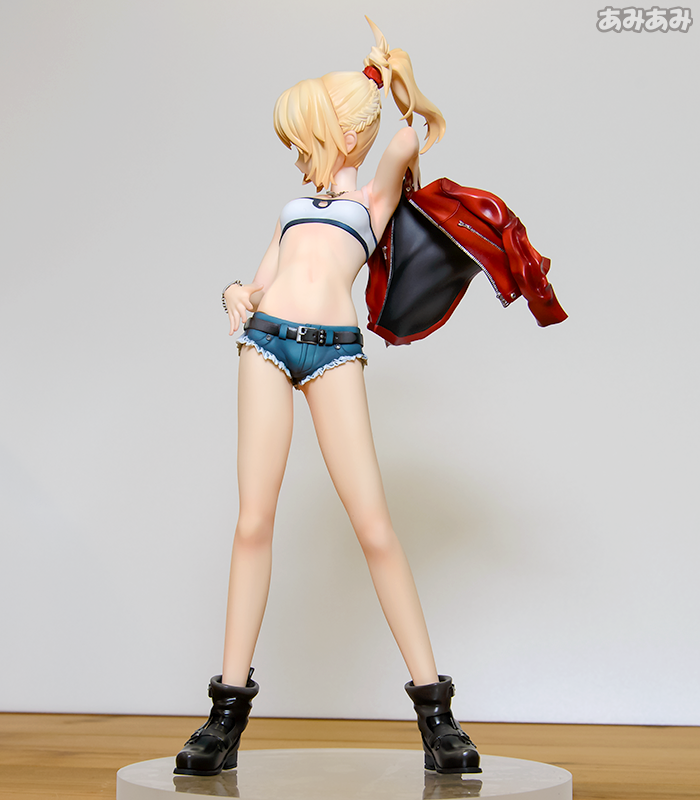 Saber's Daughter Joins the Holy Grail War in New Aquamarine Scale Figure 14