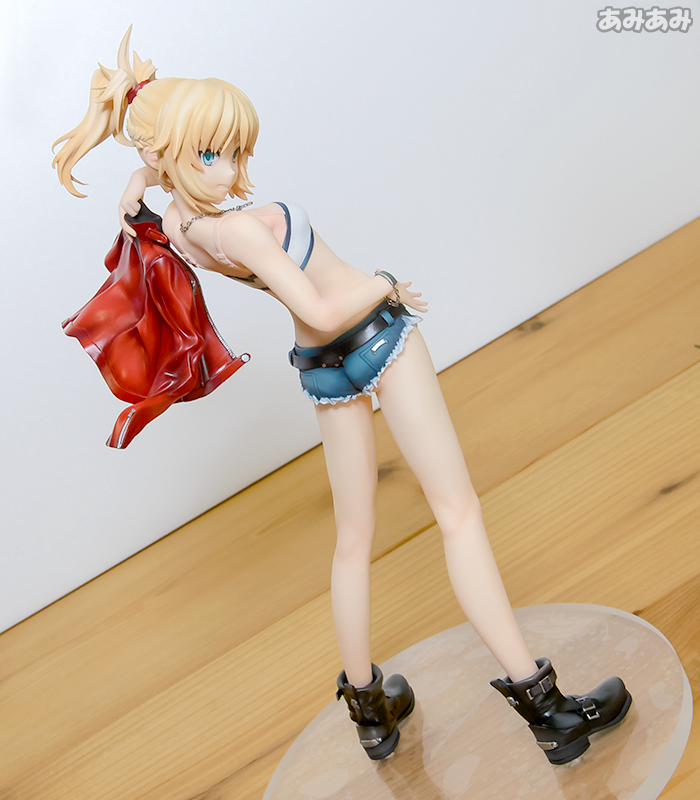 Saber's Daughter Joins the Holy Grail War in New Aquamarine Scale Figure 3