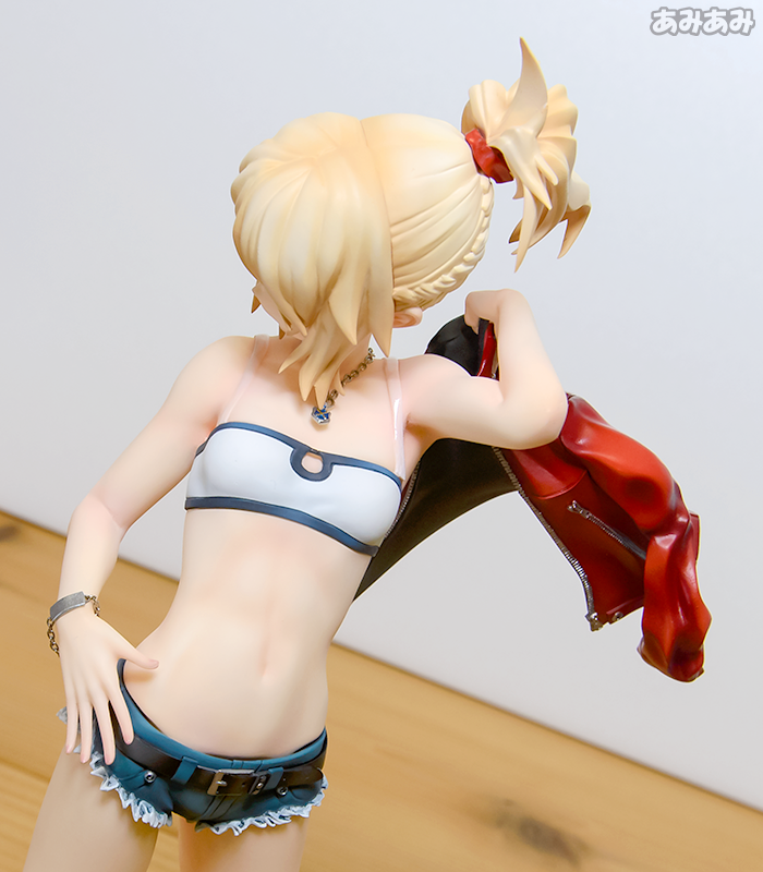 Saber's Daughter Joins the Holy Grail War in New Aquamarine Scale Figure 6