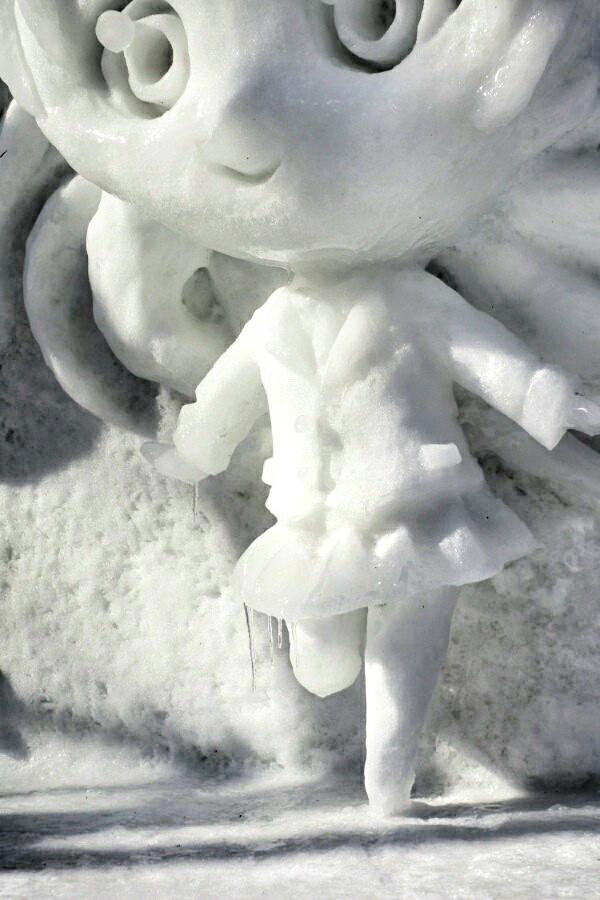 Snow Miku Love Live Madoka Magica and More Ice Sculptures Displayed at the 66th Sapporo Snow Festival haruhichan.com Love Live! Kousaka Honoka Sonoda Umi Minami Kotori ice sculpture 11