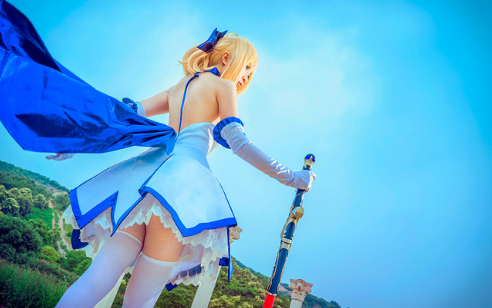 This Saber Lily Cosplayer Will Capture Your Heart in 10th Anniversery Type-Moon Photoset 13