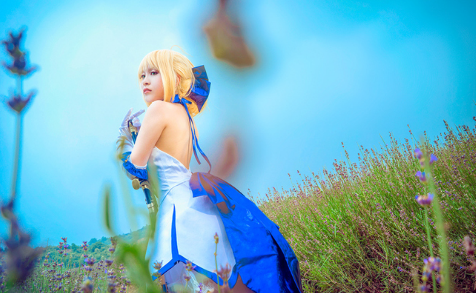 This Saber Lily Cosplayer Will Capture Your Heart in 10th Anniversery Type-Moon Photoset