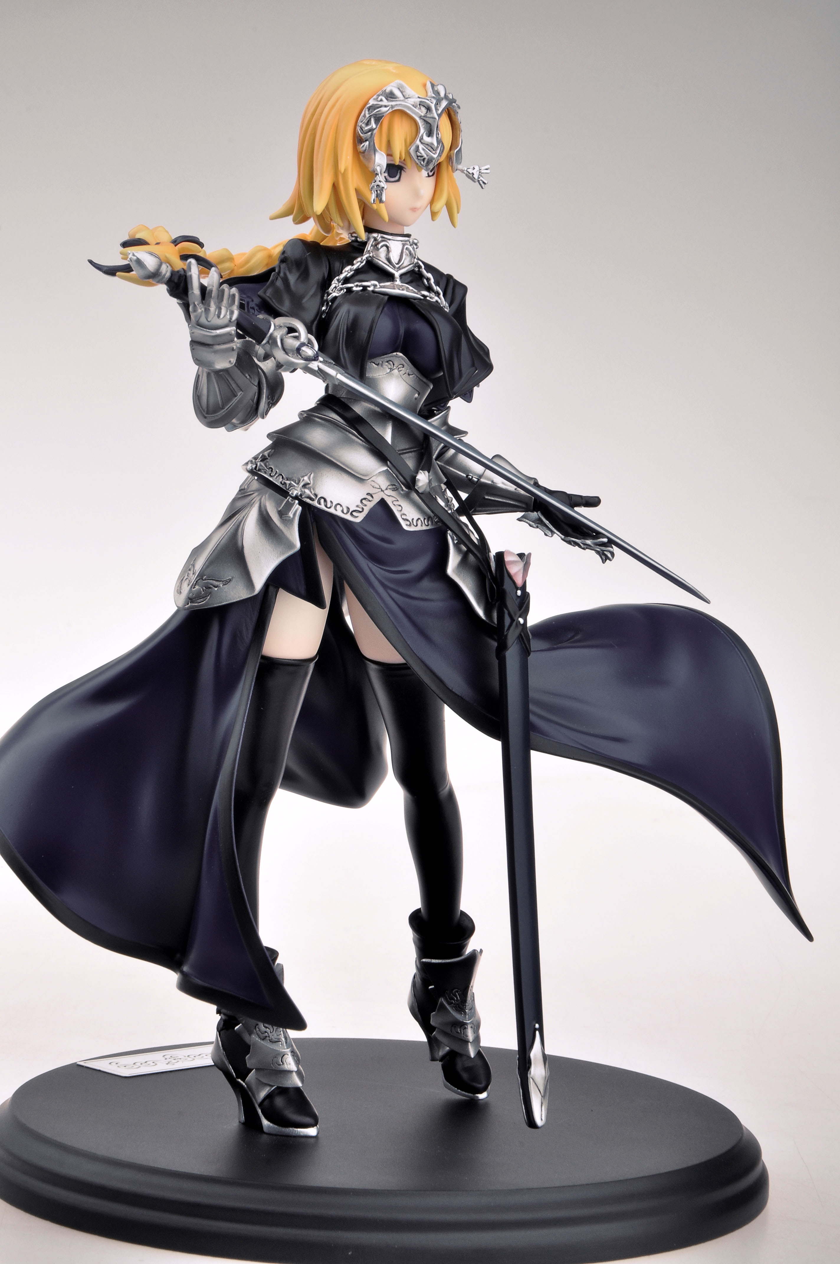 Fate/Apocrypha's Ruler Joins E2046's Gathering Collection - Haruhichan