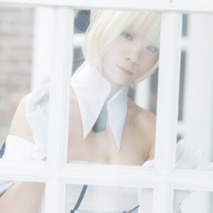 This Saber Lily Cosplay by Usakichi Shows off the Feminine Qualities That Saber Lacks haruhichan.com Fate Stay Night Saber Cosplay 81