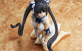 Goddess Hestia Is Back with a Pillow between Her Legs